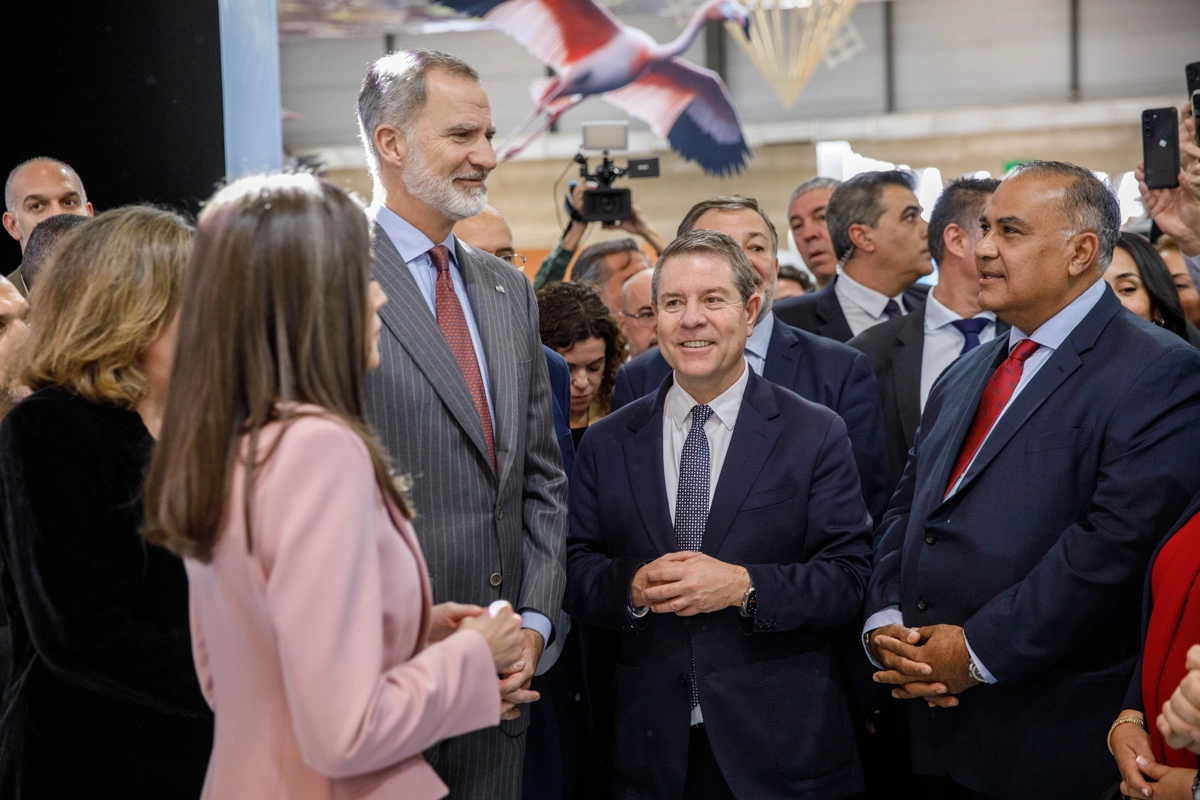Toroverde Cuenca en FITUR. Jorge Jorge, Presidente de Grupo Toroverde en compañia de Emiliano García-Page, presidente de la Junta de Comunidades de Castilla-La Mancha y Sus Majestades los Reyes de España.